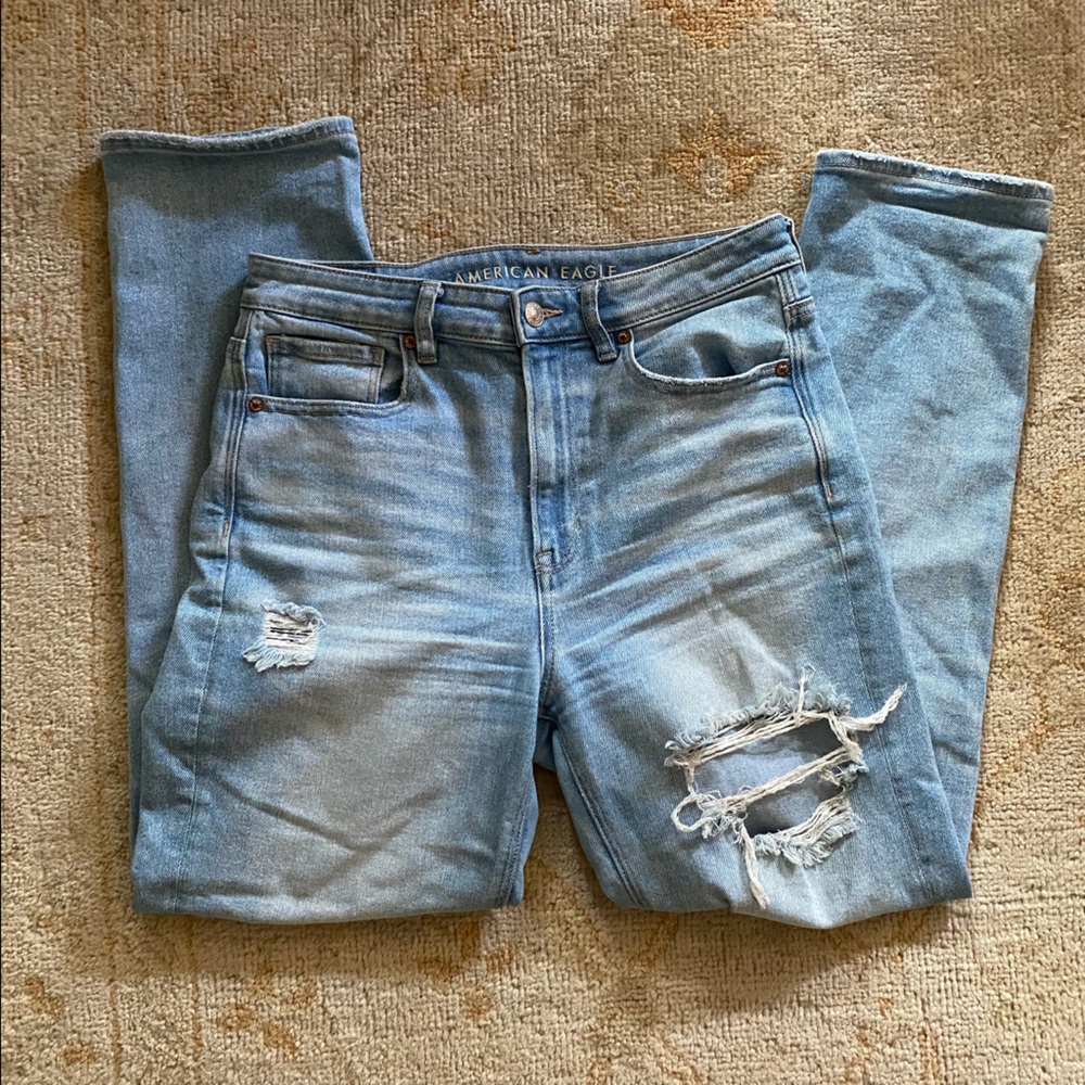 american eagle mom straight jean ripped light wash jeans regular length